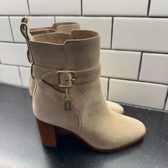 COACH Olivia Suede Bootie Women's Boots Oat Color Size 6.5 Heel Side Zip Gold - Picture 6 of 14